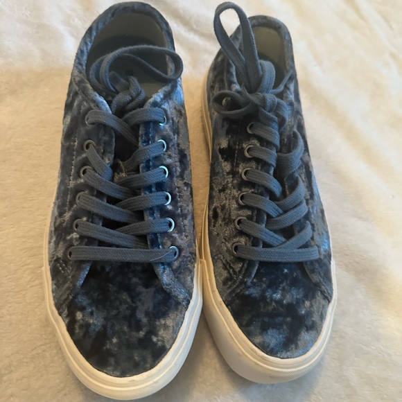 Luxurious Velvet Platform Sneakers in Navy - Picture 1 of 7